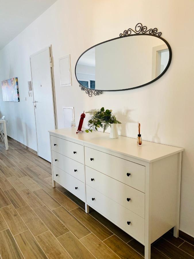 Apartment Tilda Trogir Bagian luar foto
