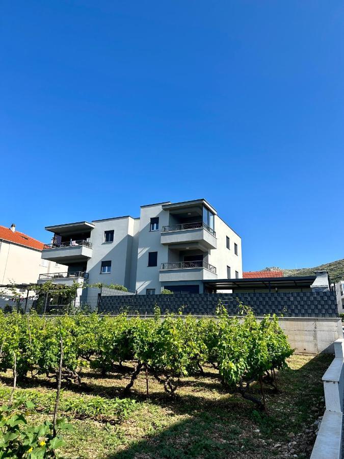 Apartment Tilda Trogir Bagian luar foto